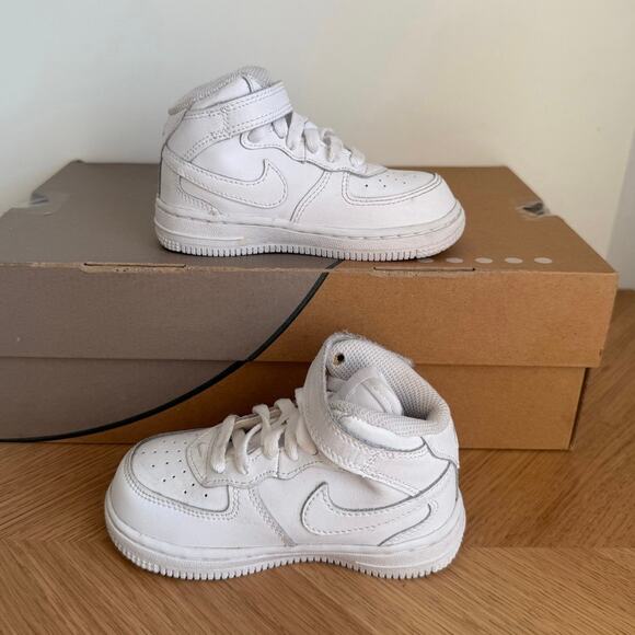 Nike Air Force 1 Mid ‘Triple White’ Toddler Sneakers - SZ 8 C - Picture 12 of 14